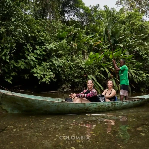 Viaje al Pacífico Colombiano: Ballenas y Selva
